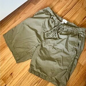 H&M Green Cargo Shorts Elastic Waistband Lightweight